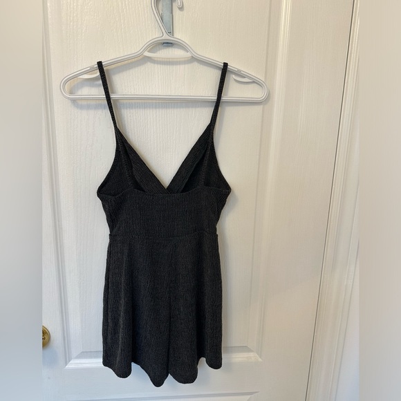 Pull&Bear Romper - Picture 2 of 3